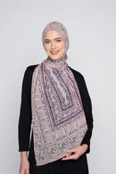 text -- dreamy nude elegance