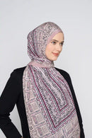 text -- dreamy nude elegance