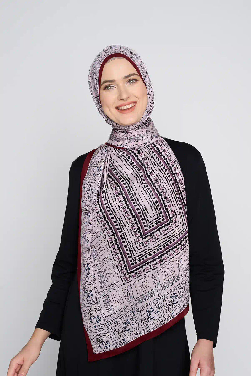 text -- dreamy luxe maroon