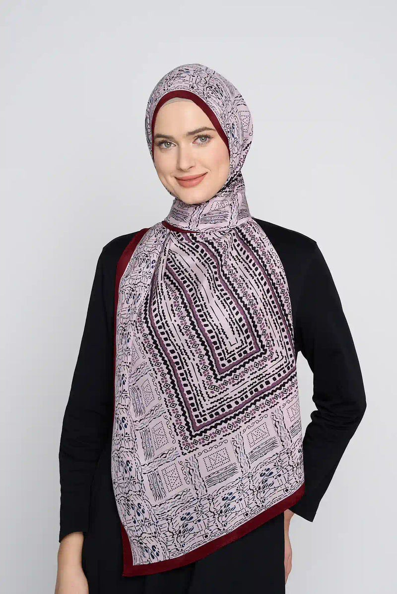 text -- dreamy luxe maroon