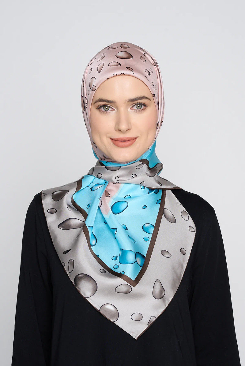 text -- shimmering bubbles nude