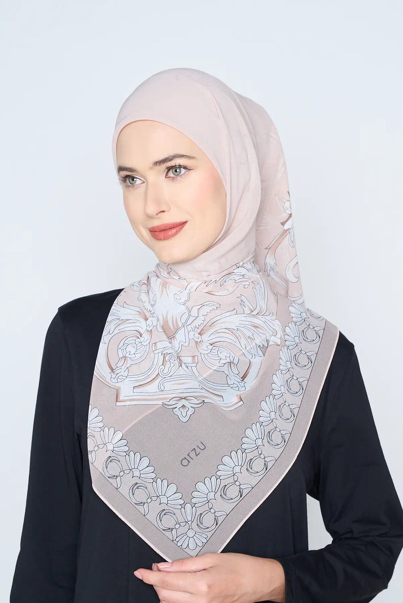text -- twirl nude