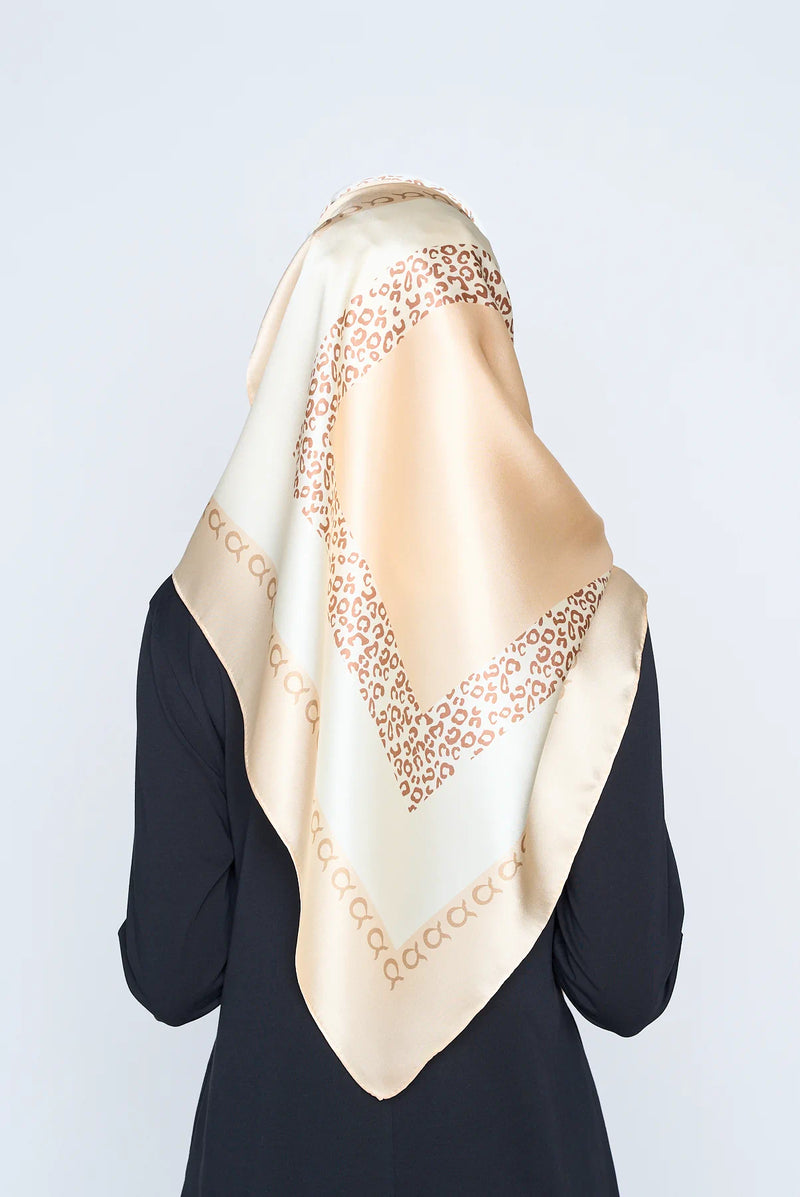 text -- leopard champagne beige
