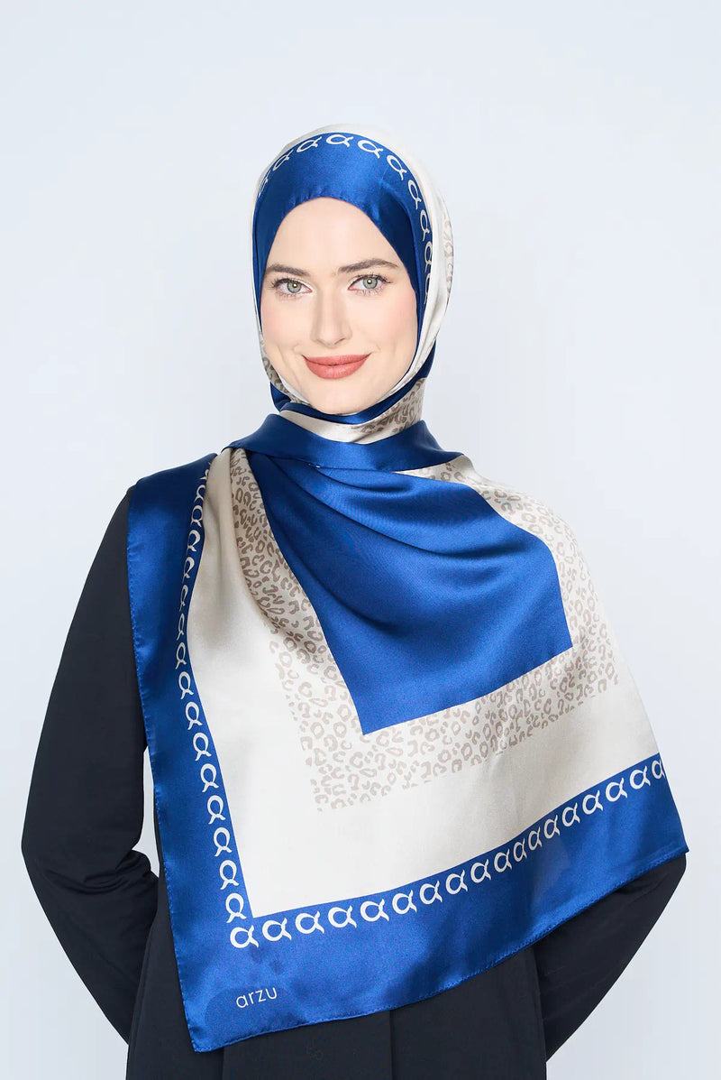 text -- leopard navy pearl