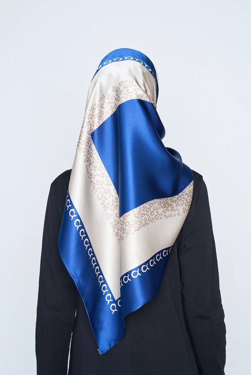 text -- leopard navy pearl