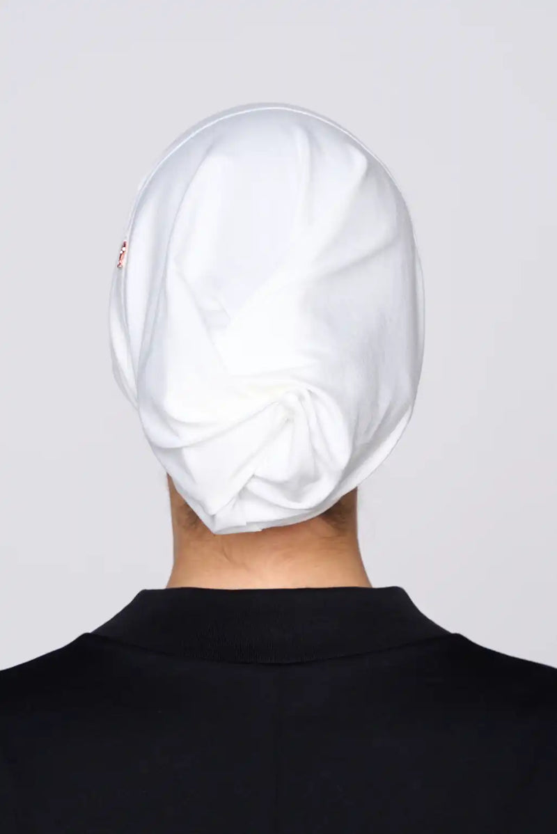 text -- off white