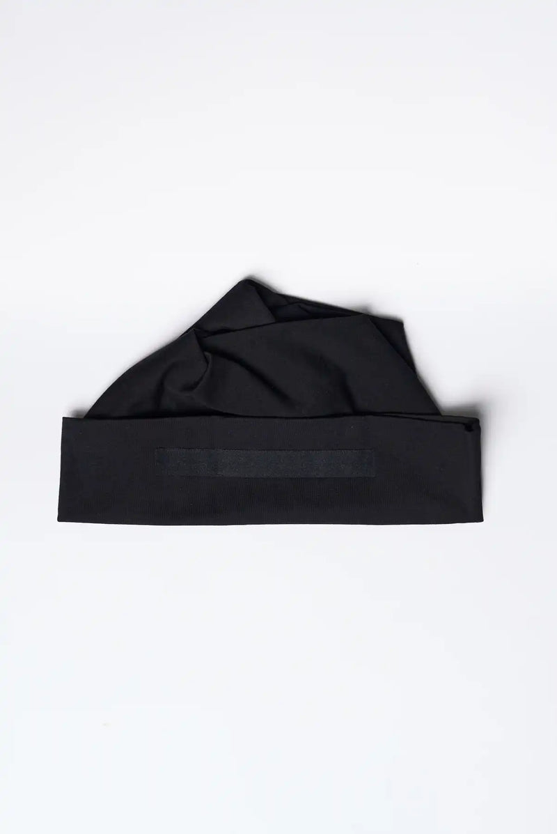 text -- black