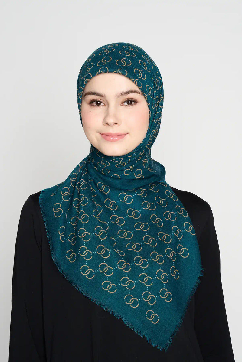 text -- gentle loop hunter green