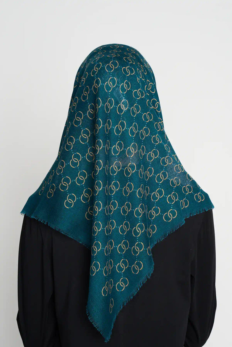 text -- gentle loop hunter green