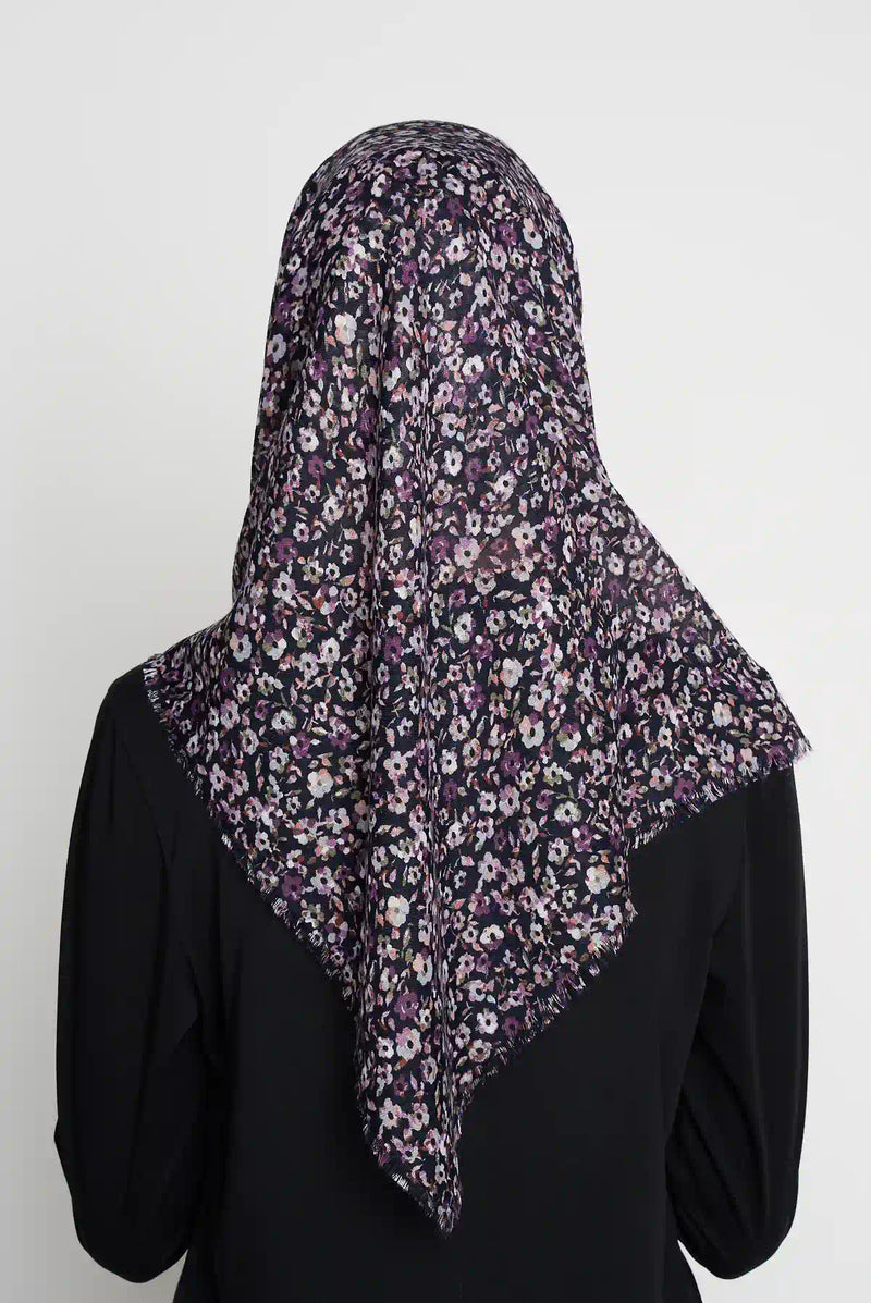 text -- dusty garden plum