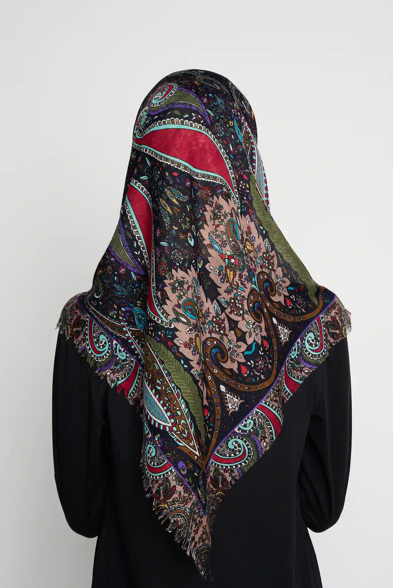 text -- classic paisley