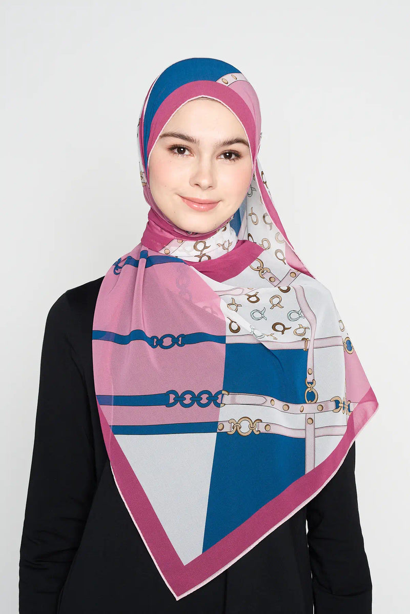 text -- chain dusty berry