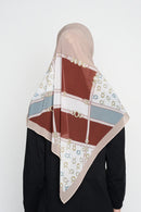 text -- chain taupe mist