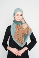 text -- chain sage beige