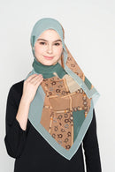 text -- chain sage beige