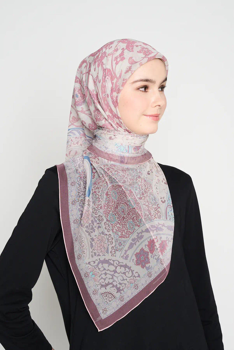 text -- blossom soft nude