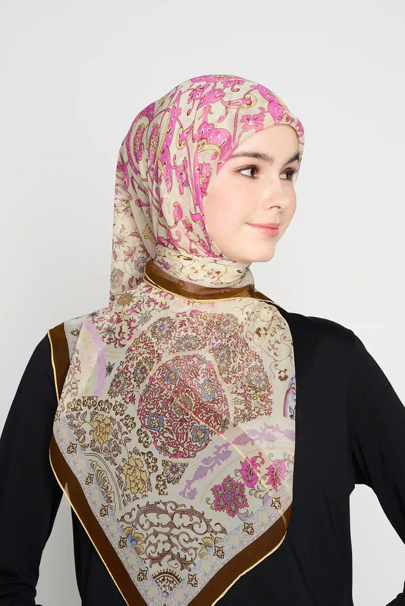 text -- blossom soft beige