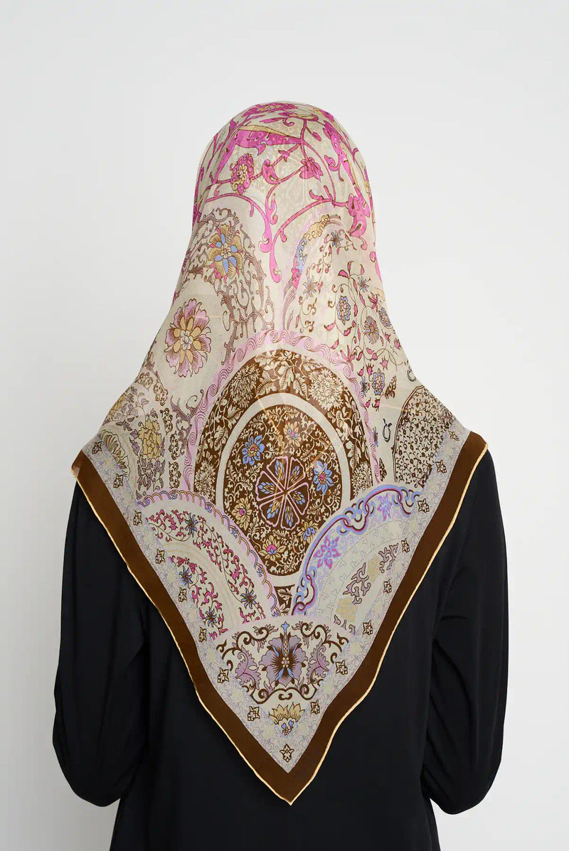 text -- blossom soft beige