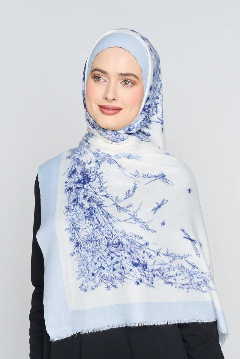 text -- dragonfly motif powder blue