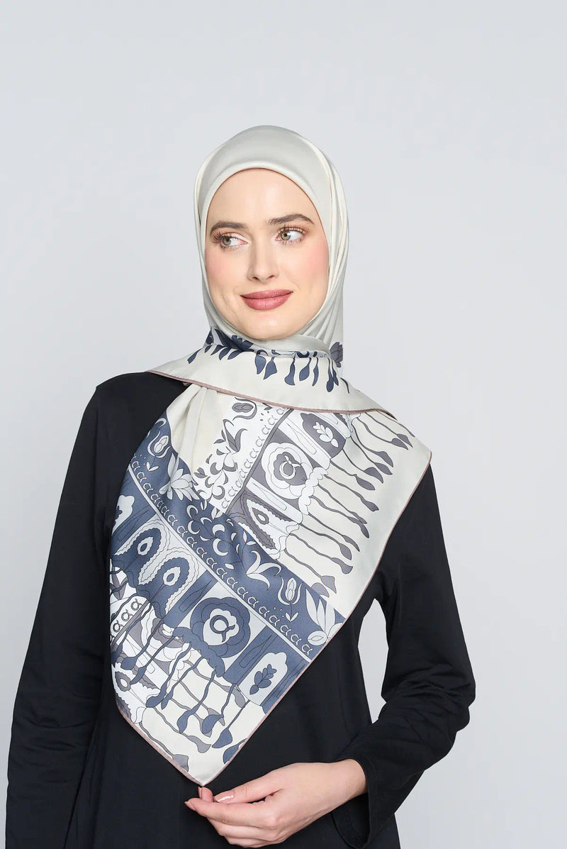 text -- tassels sage