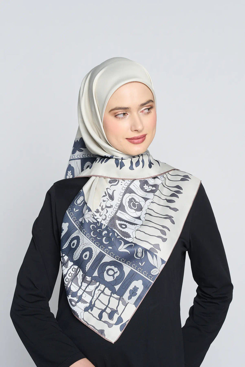 text -- tassels sage