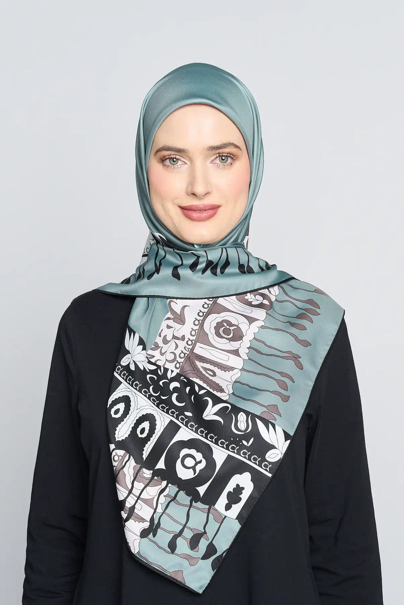 text -- tassels stone green