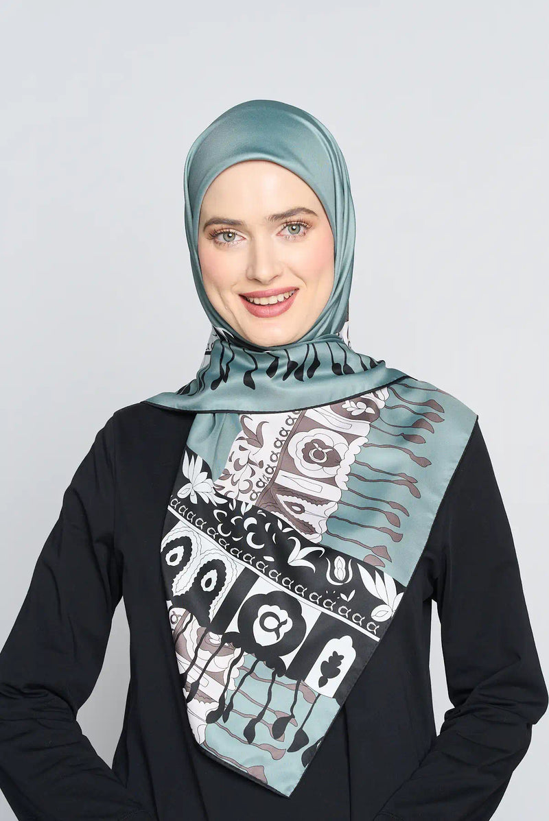 text -- tassels stone green