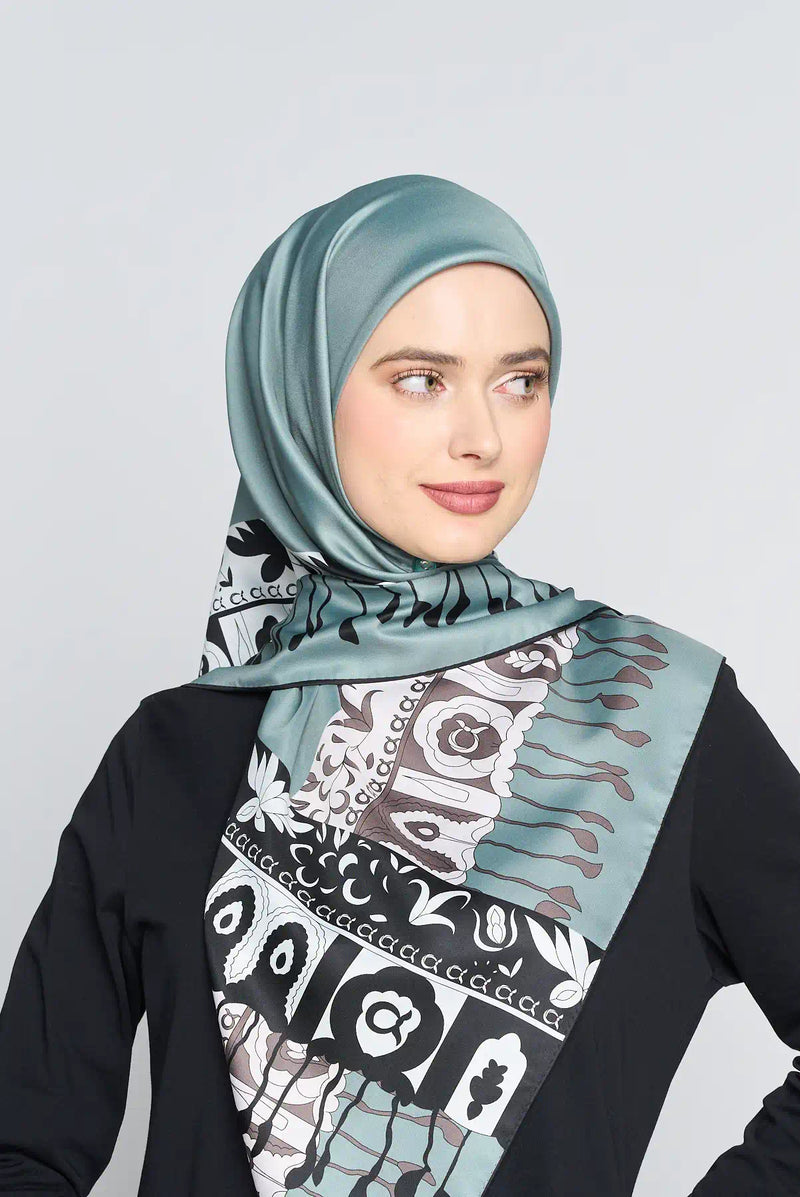 text -- tassels stone green