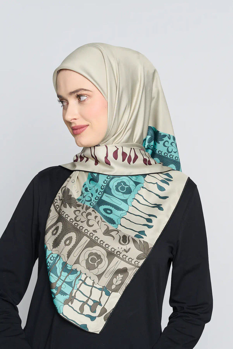 text -- tassels mixed color