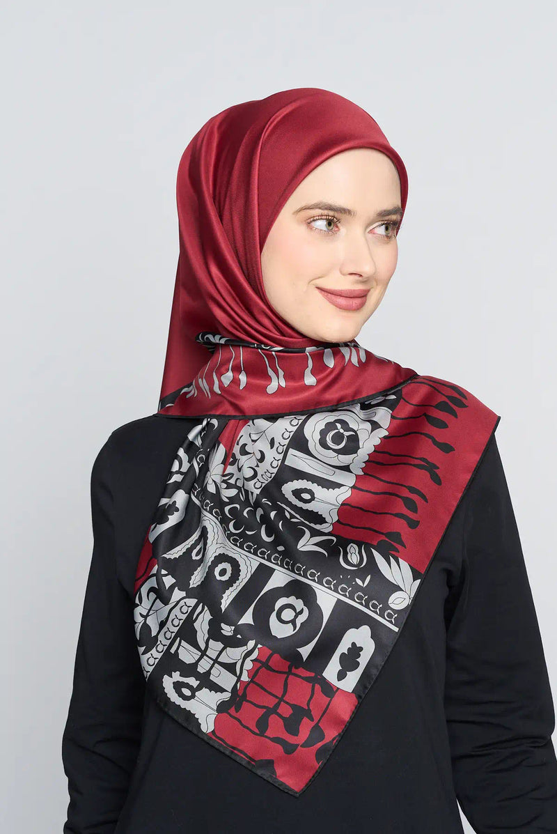 text -- tassels deep red