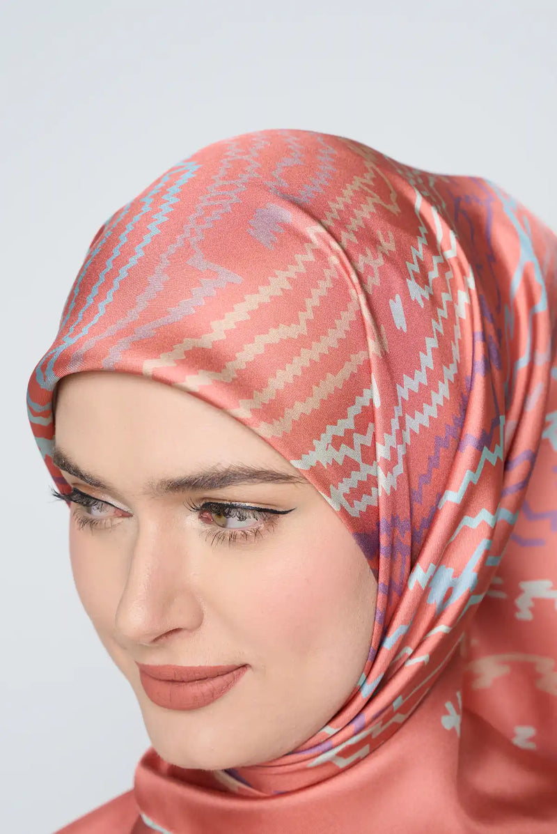 text -- reversible coral and nude