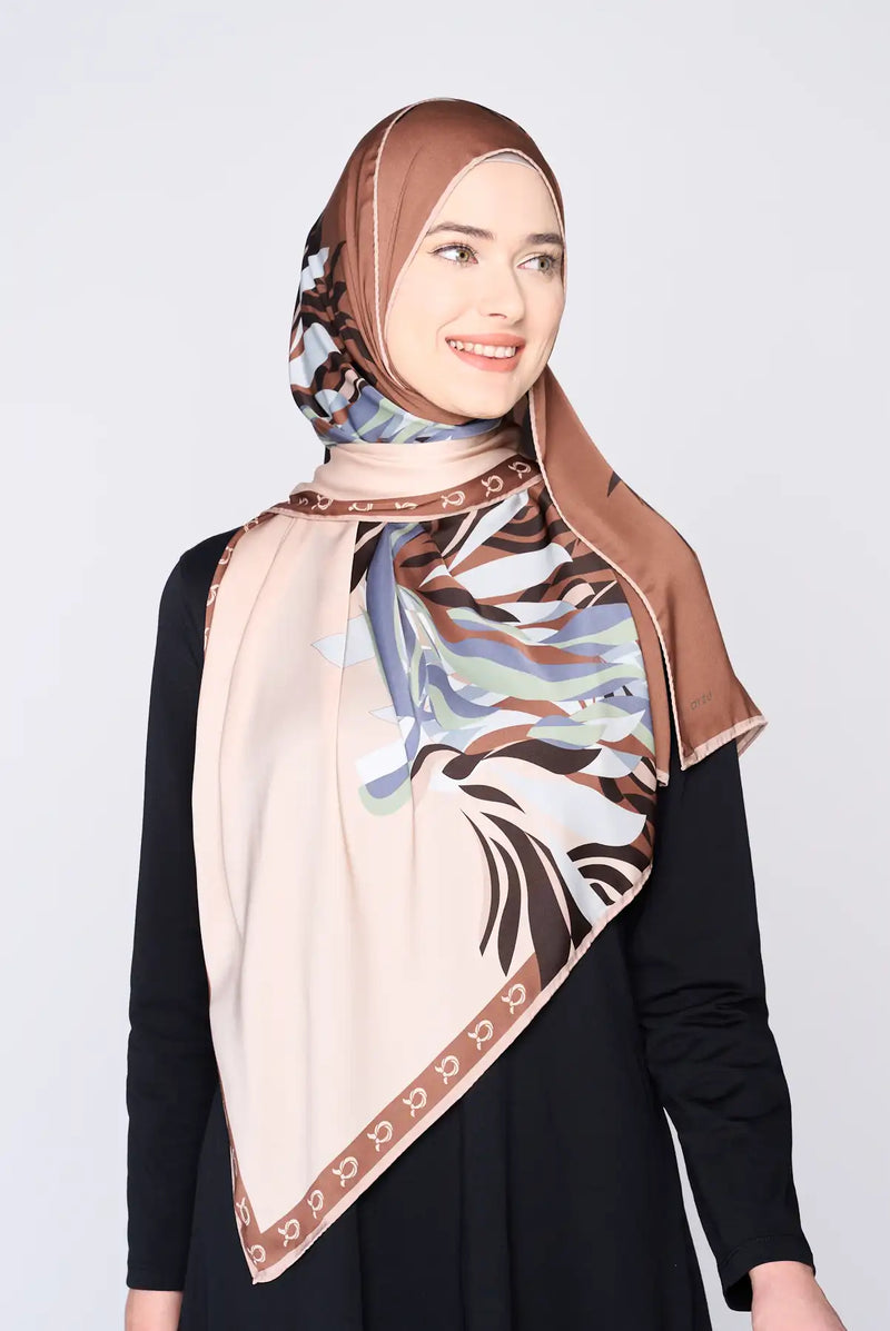text -- flow grey brown