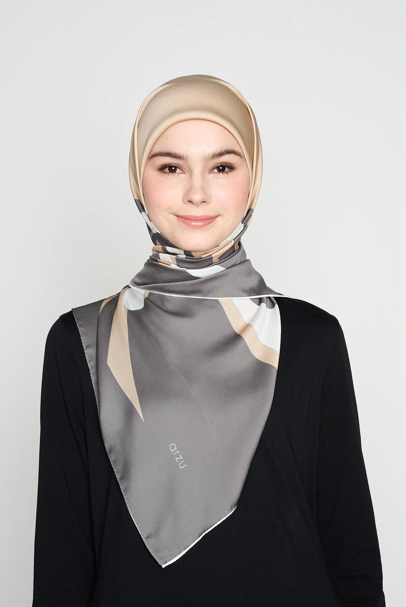 text -- ribbon sand taupe