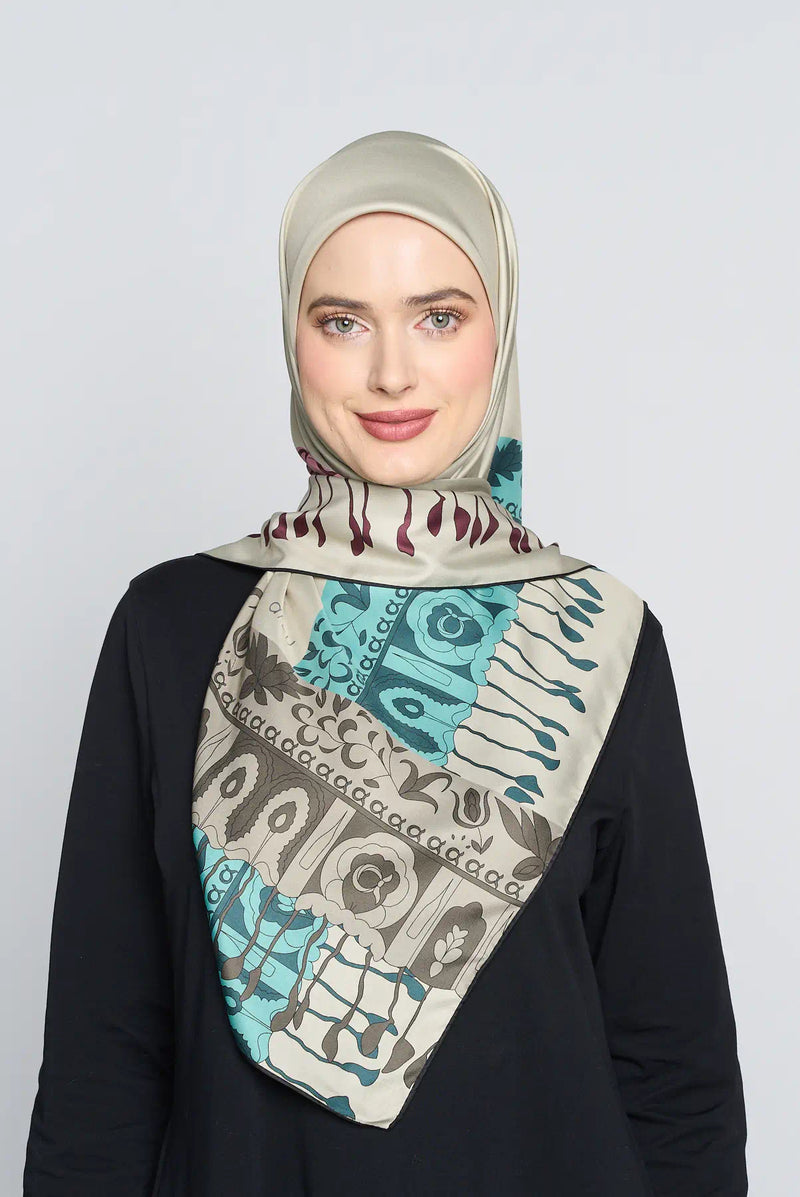 text -- tassels mixed color