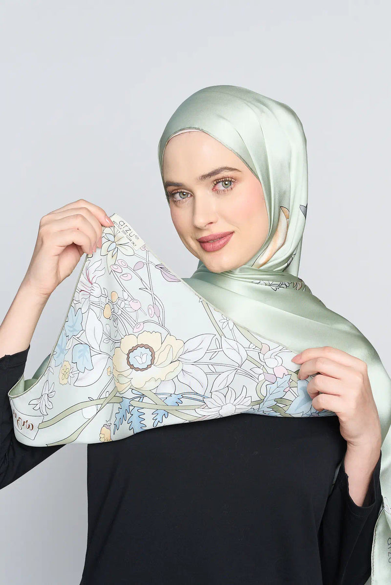 text -- reversible soft green and pearl mist