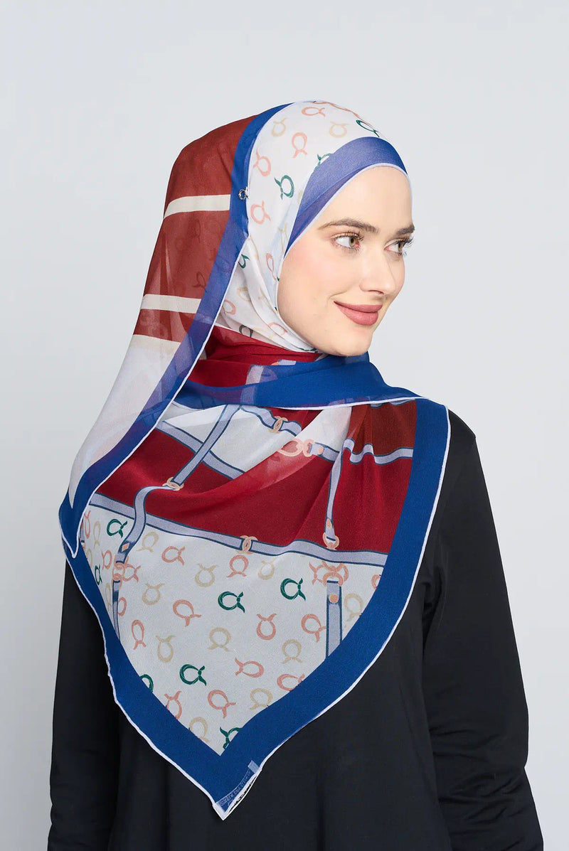 text -- chain royal sapphire