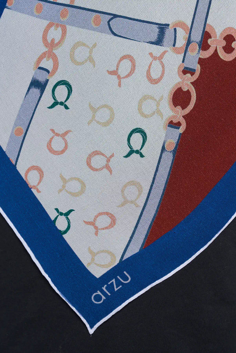 text -- chain royal sapphire