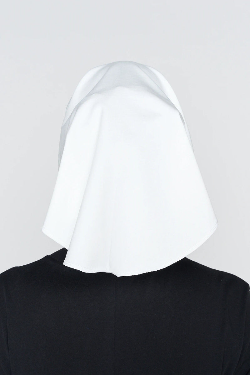 text -- off white