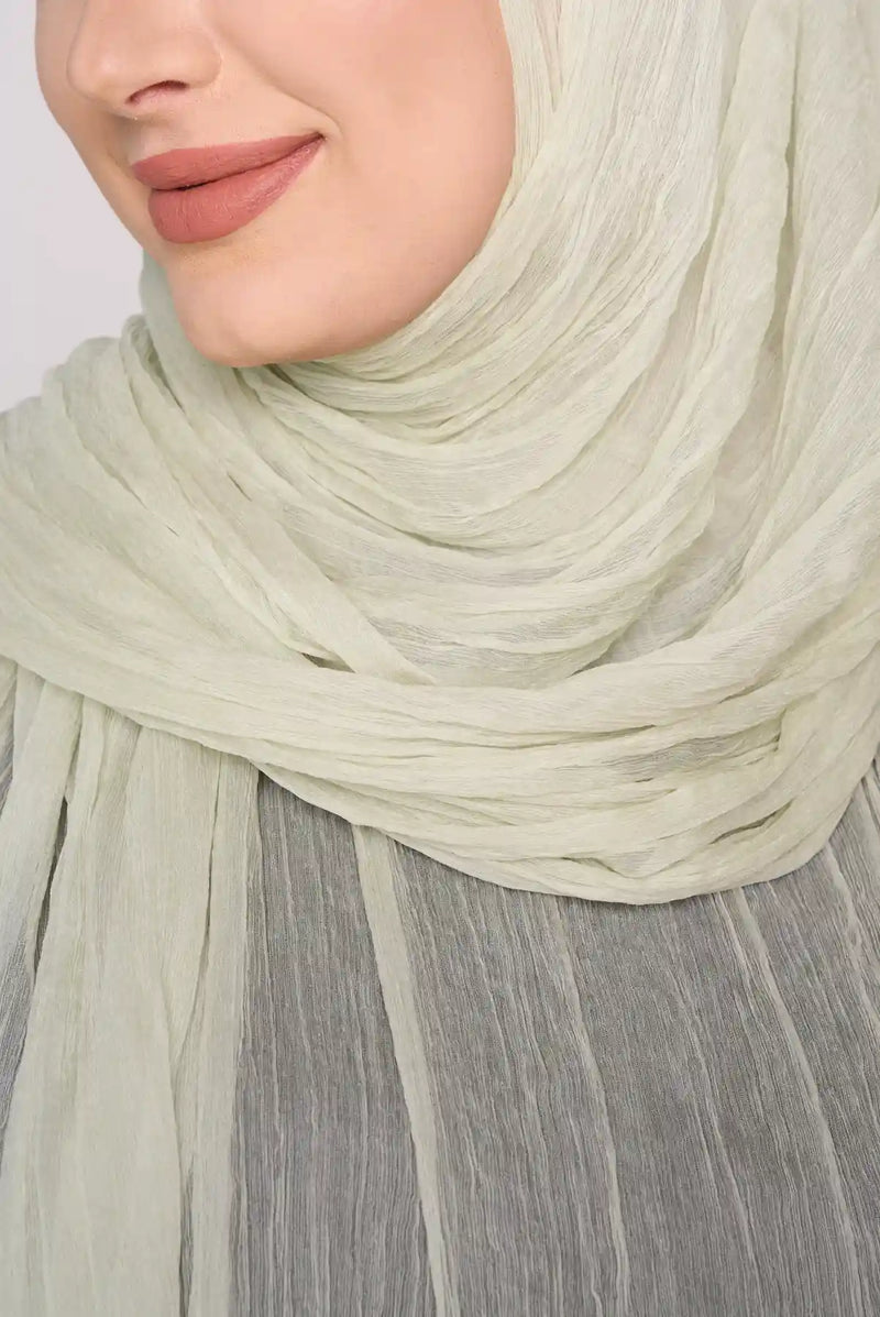 text -- chiffon silk van cleef green