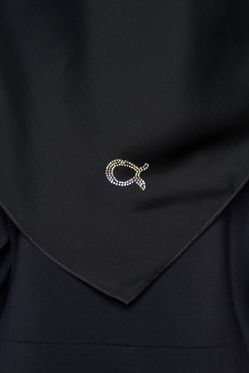 text -- plaintastic black