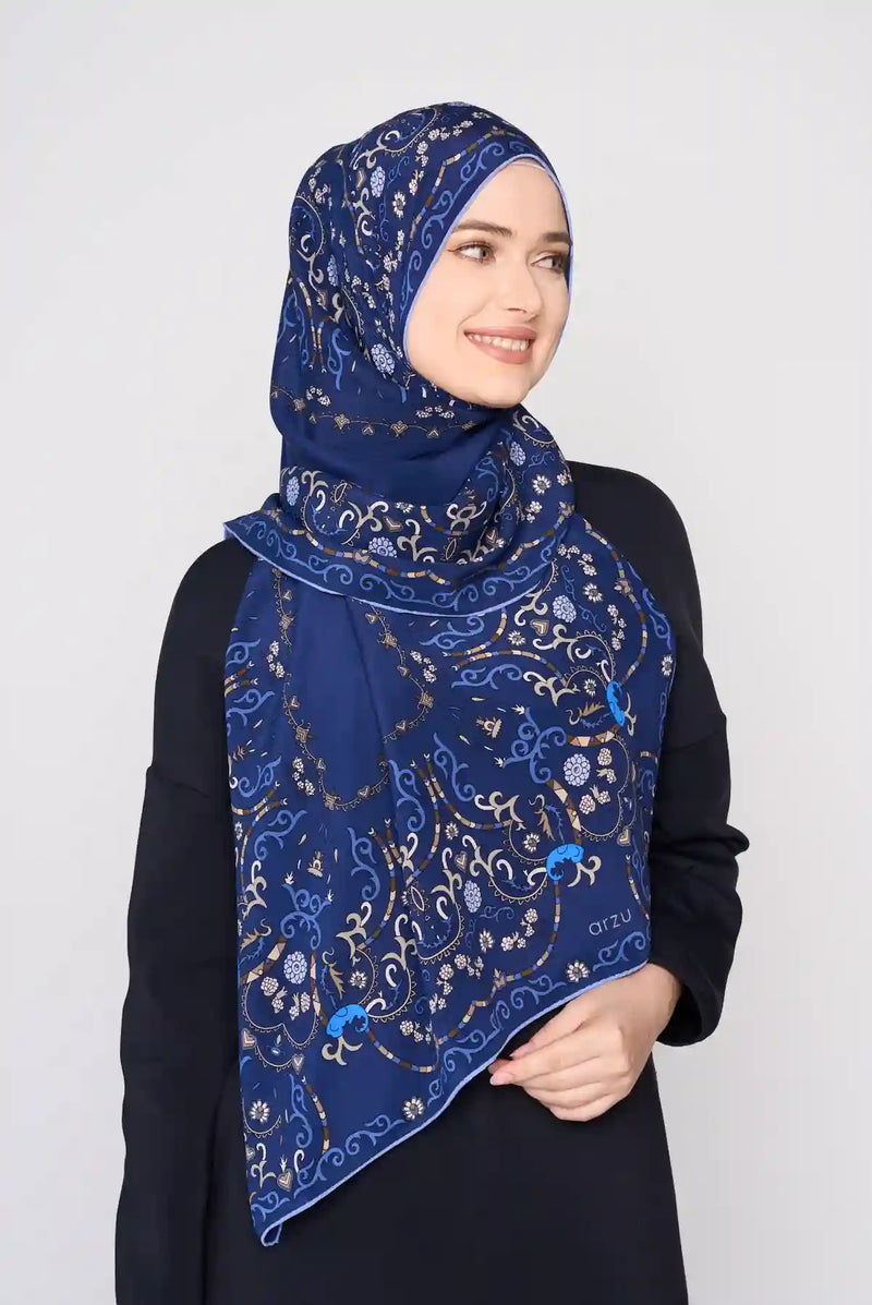 text -- paisley midnight navy