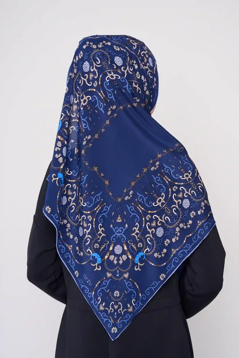 text -- paisley midnight navy