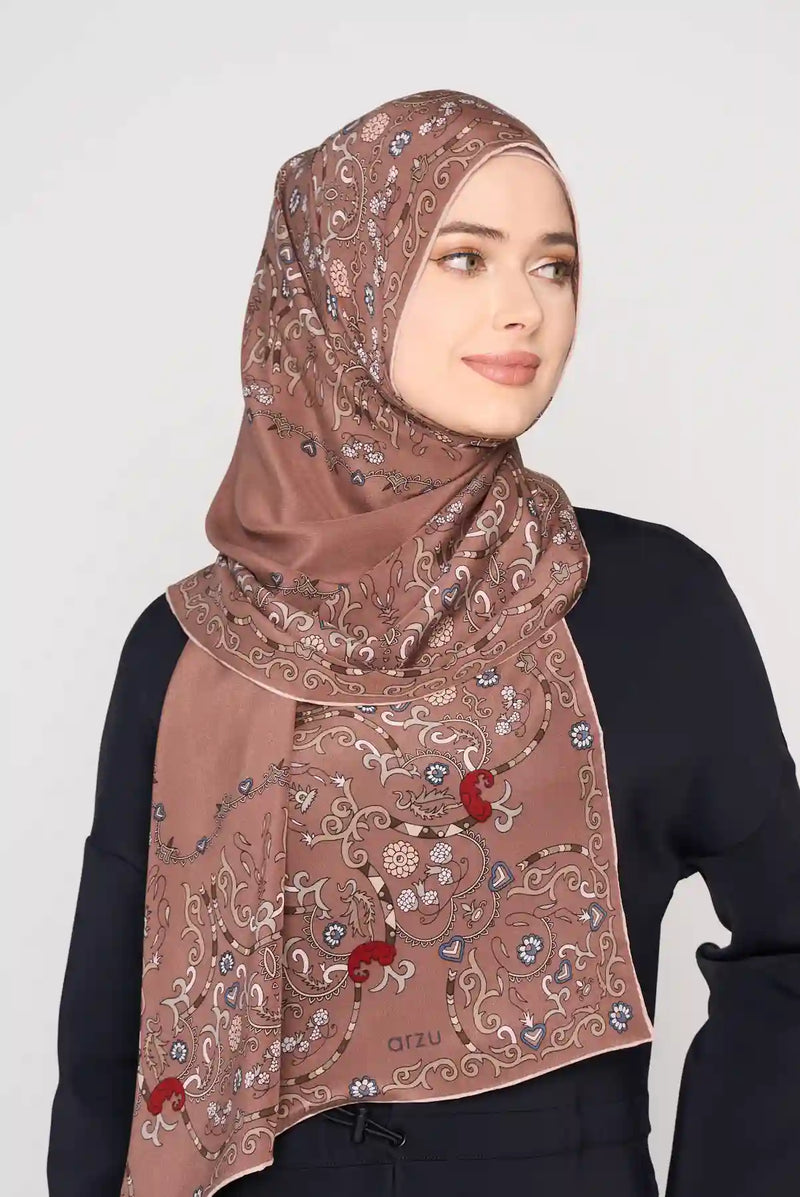 text -- paisley nude brown