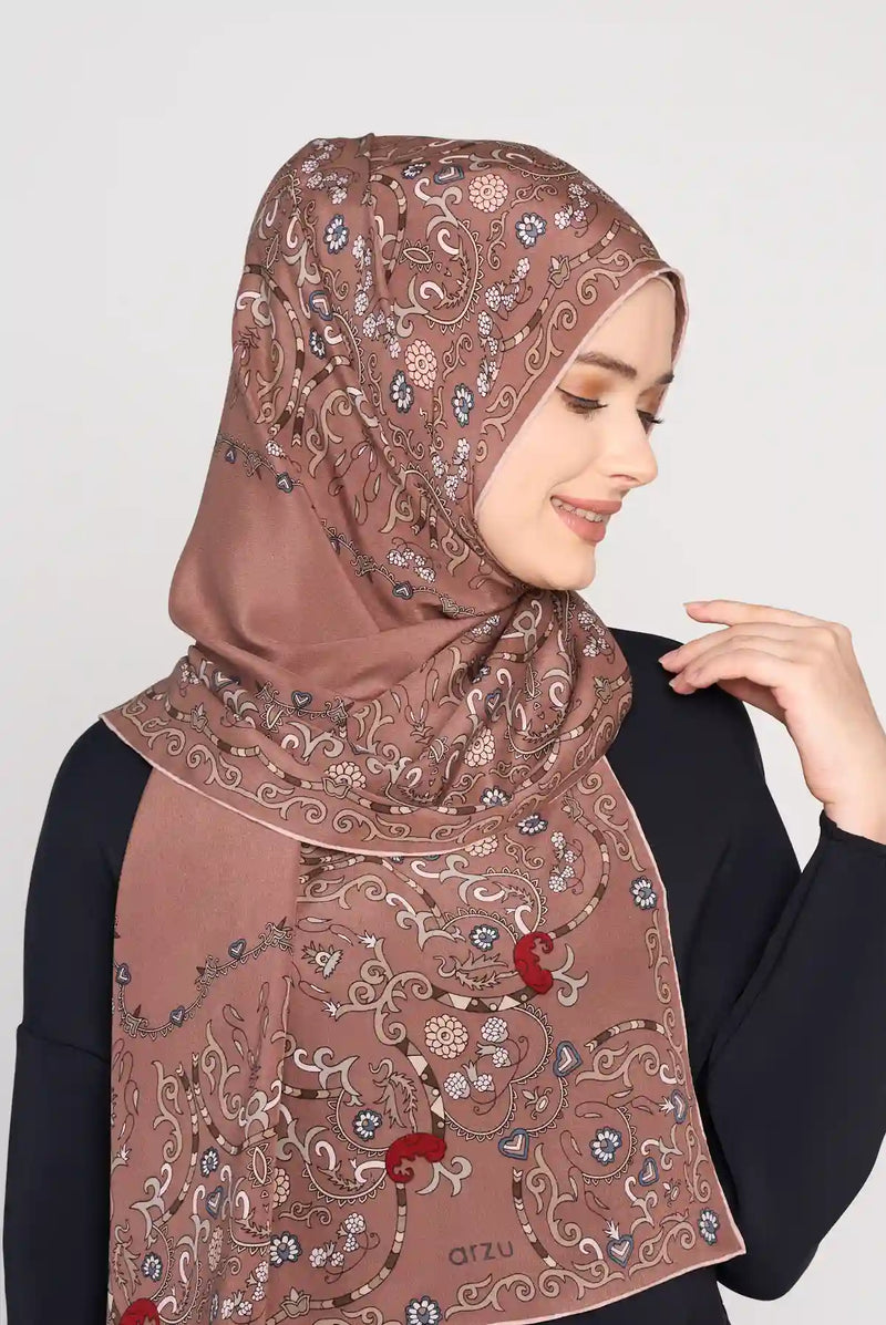 text -- paisley nude brown