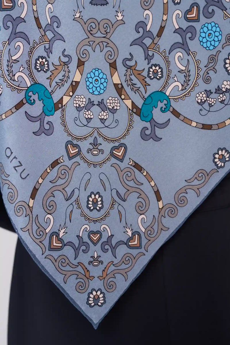 text -- paisley stone blue