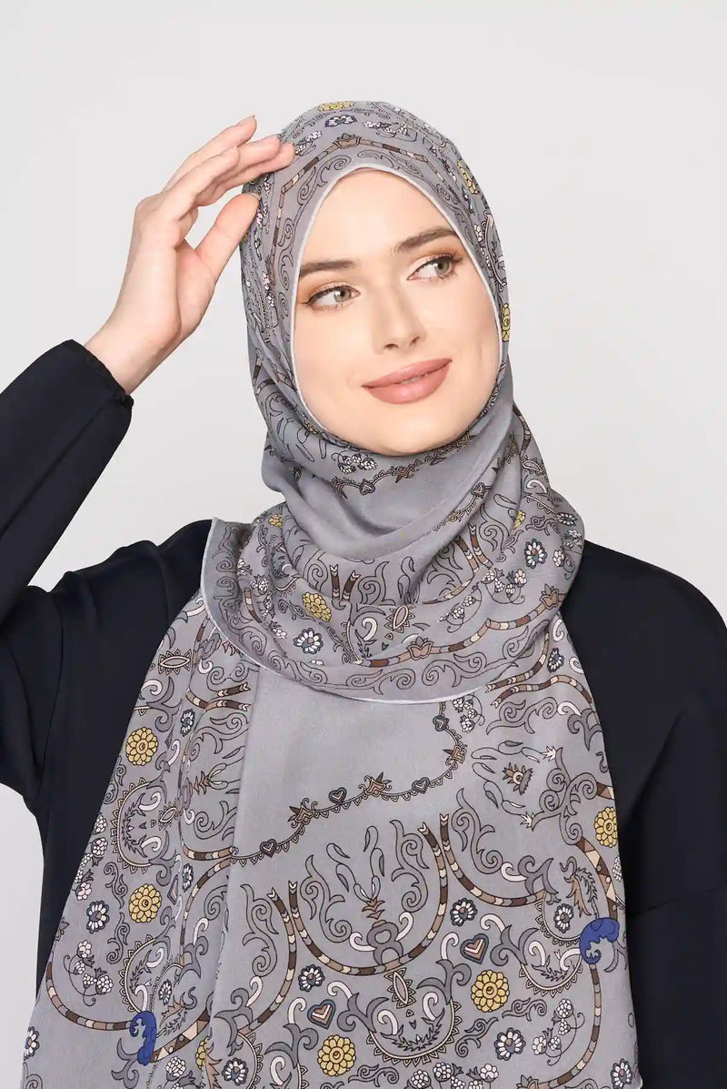 text -- paisley platinum grey