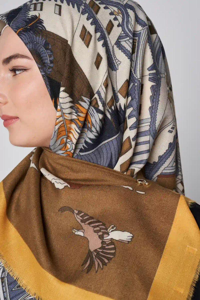 text -- heritage gold