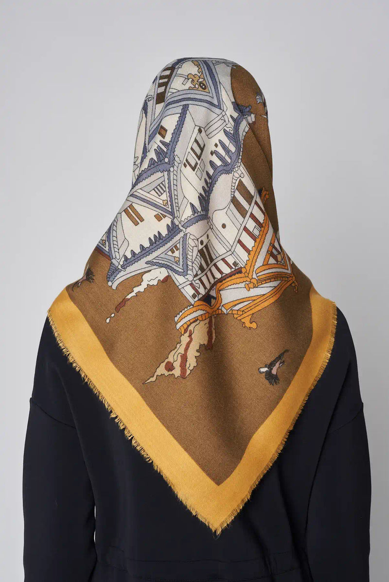 text -- heritage gold