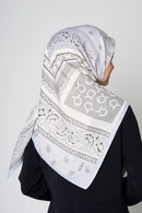 text -- paisley light grey