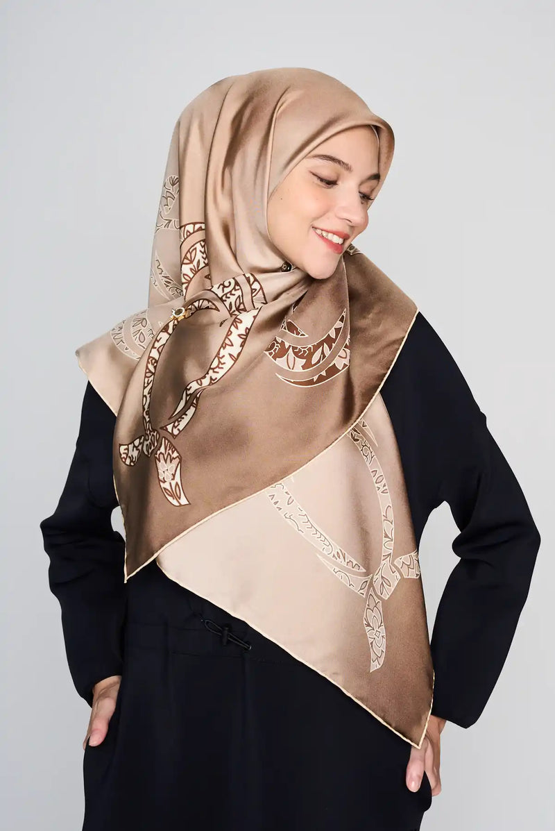 text -- arzu knot sandy brown
